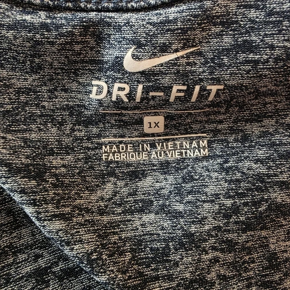 Women's Heather Gray Top